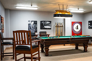 Ventura Townehouse billiards room